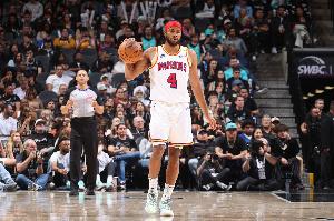 板凳匪徒！穆迪22分钟10中6贡献20分 三分7中5