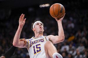 肯尼-史密斯：里夫斯是新林书豪&幼版东契奇 他用绝杀带队获胜