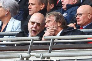 英媒：曼联球衣衣袖广告赞助协议明夏到期，可能需寻找新赞助商