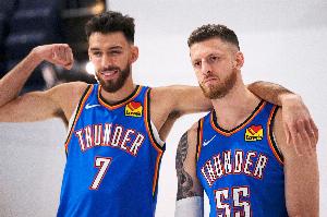 双塔镇守！霍姆格伦21分7板2助1断 哈滕18分13板2助1帽