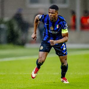 邓弗里斯：我的偶像是大图拉姆、孔帕尼和库伊特，他们都个性鲜明