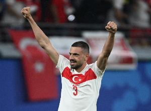 记者：吉达国民与德米拉尔商谈续约，年薪1200万欧不变