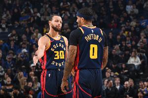 感冒才好！小佩顿：库里要是完全健康的话可能砍下50分