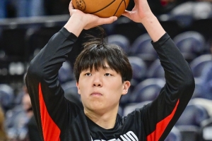 杨瀚森工作室：为保持状态并适应NBA 杨瀚森将暂时前往G联盟比赛
