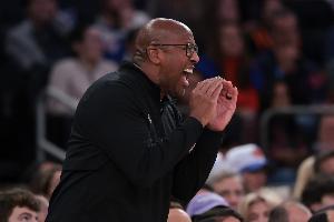 迈克·布朗：球队总裁说比赛打得像高配的野球 但场上空间很好