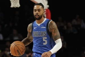 险成救世主！拉塞尔23中11得26分6板5助2断7失误 第四节10分很硬