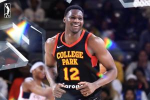 火箭旧将！当特G联盟17投16中爆砍33分11板5助3断！